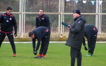 Андоне експериментира в първата контрола на ЦСКА