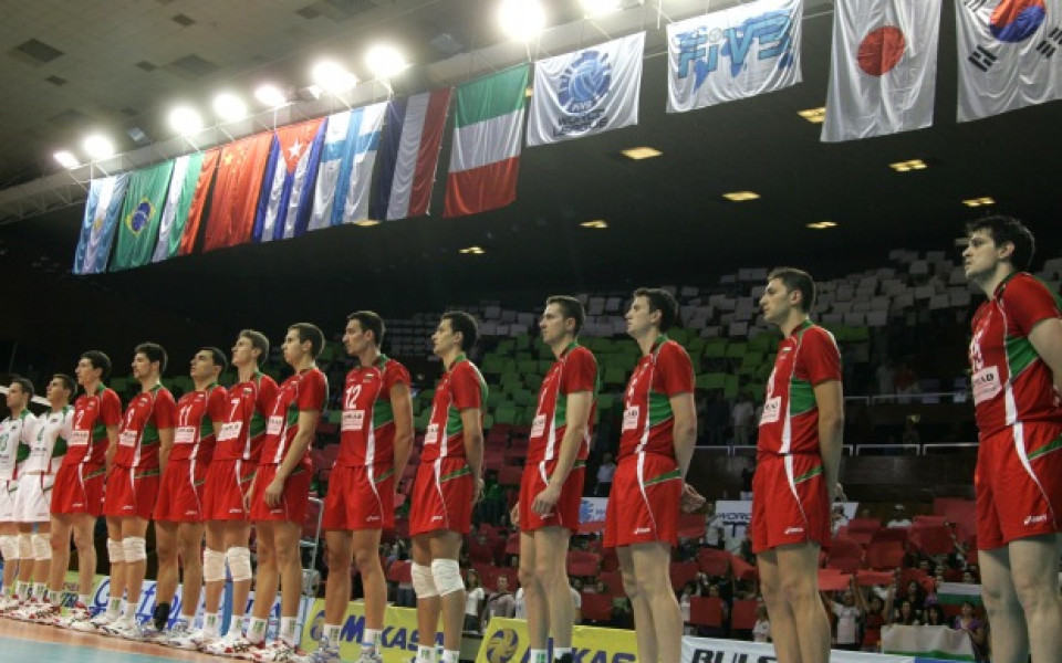 Волейболистите паднаха на 6-то място в света, дамите остават 34-ти