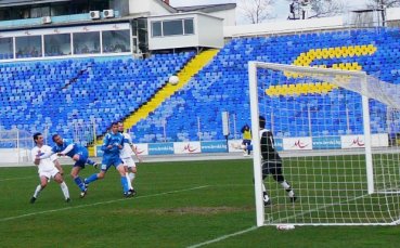 Левски победи със скромен резултат Спартак Пловдив