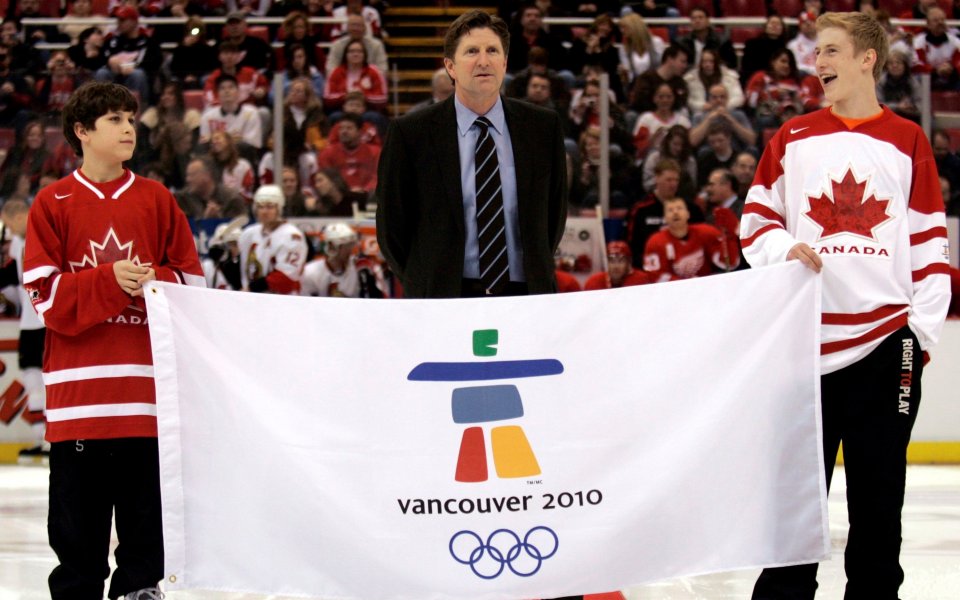 Златният медалист Майк Бабкок върна Детройт в зоната на плейофите в НХЛ