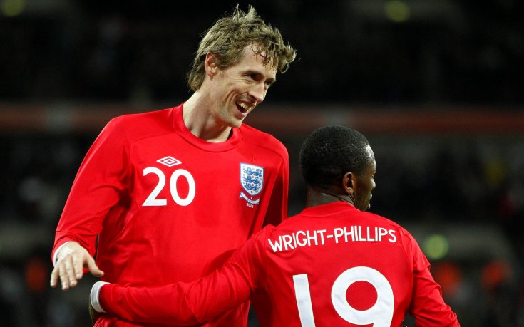 Златните резерви Крауч и Райт-Филипс запалиха Уембли