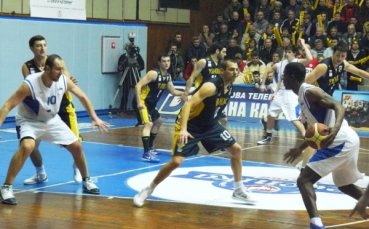 Левски се справи с домакина Ямбол и е на 1/2-финал