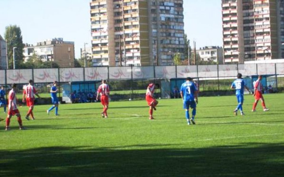 Скаут на Нотингам Форест гост на Чавдар Етрополе