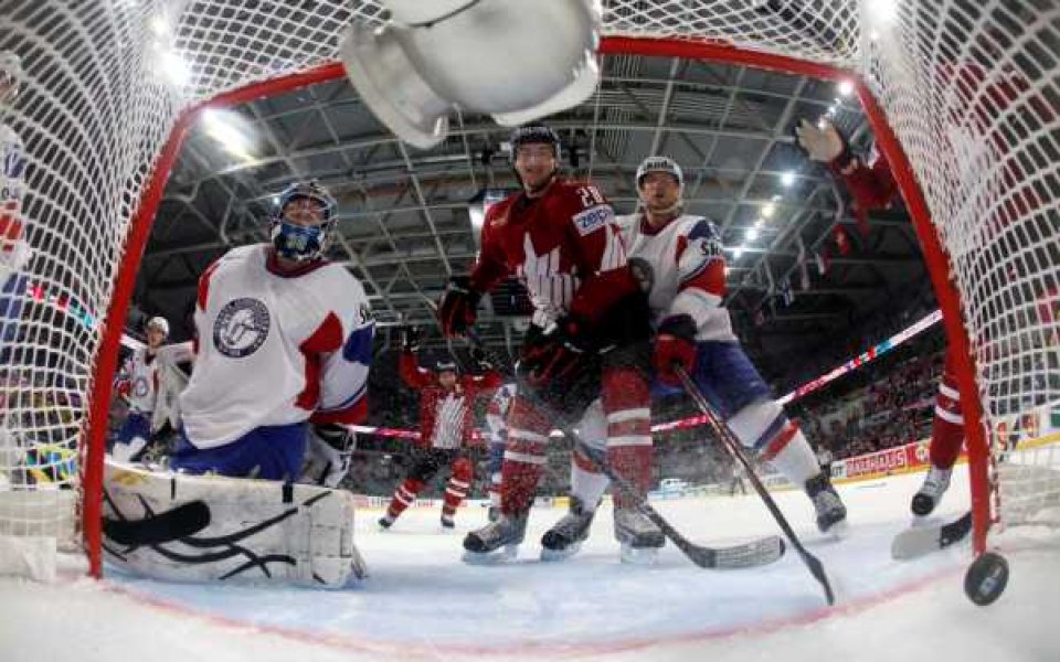Канада се подигра с Норвегия на световното по хокей