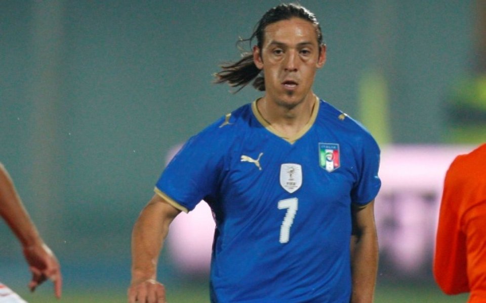 Италия може да пътува с 24 футболисти за ЮАР