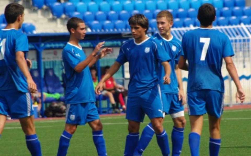 Юношите на Черноморец посегнаха към медалите след победа над Локо Сф