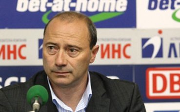 Велев: Вратарският пост зависи от това, дали Мболи ще бъде продаден