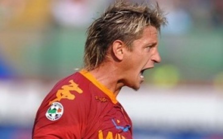 Ювентус иска да отмъкне Мексес