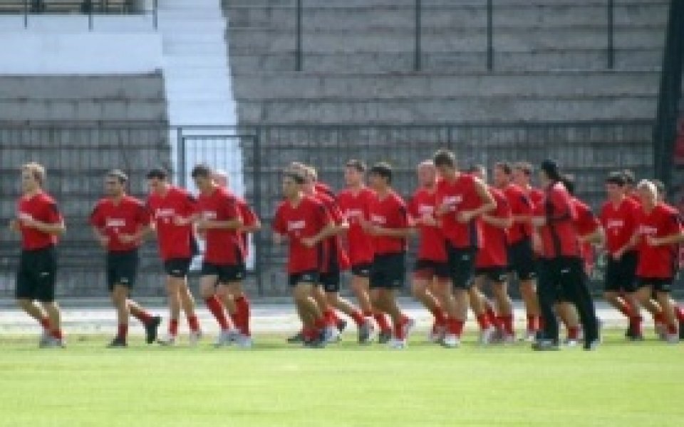 Локо Сф замина на лагер в Правец, играе с Видима в сряда