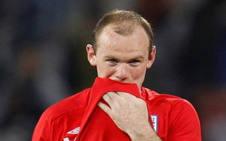 Рууни ще трябва да плати 90 000 паунда на бившата си мениджърска компания