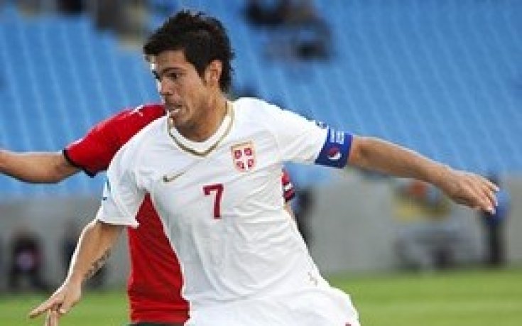 Партизан взе халф от Еспаньол