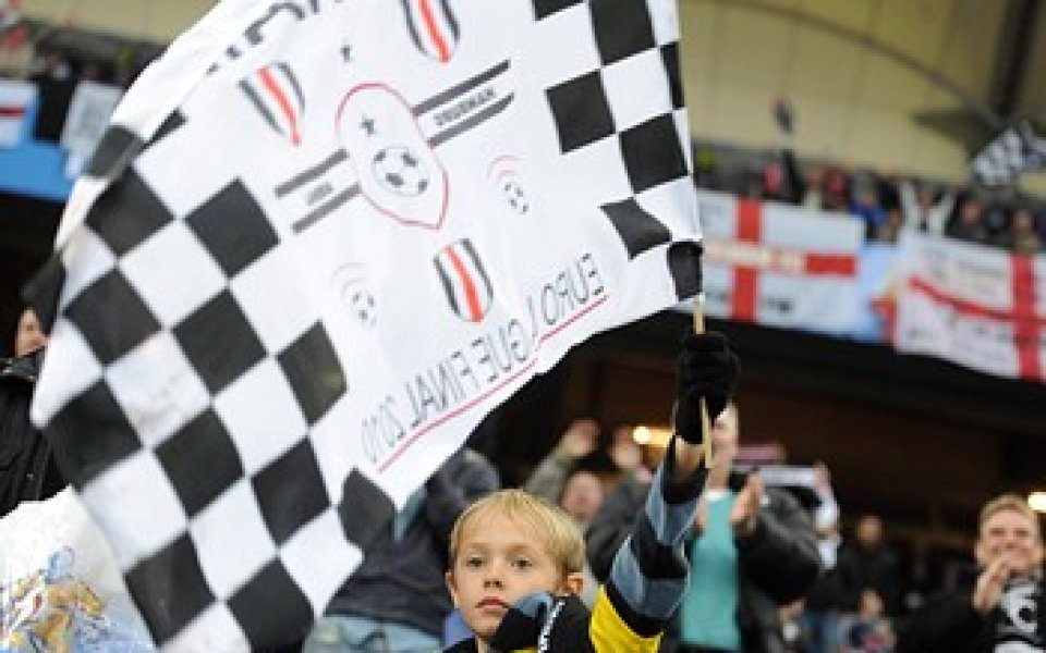 Във Фулъм не бързат с назначаването на нов треньор