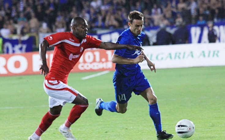 Гаджев и Генков изгоряха за дербито, Маркиньос също аут един мач