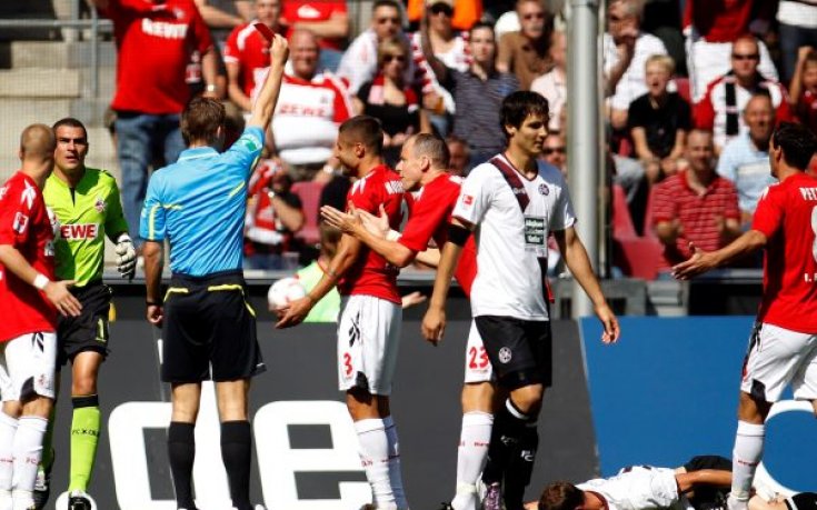 Защитник на Кьолн с най-бързия червен картон в историята на Бундеслигата