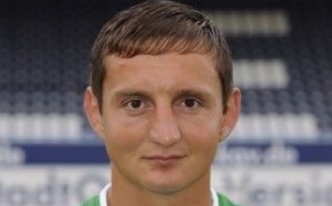 Караславов игра при категорична победа на Гройтер Фюрт