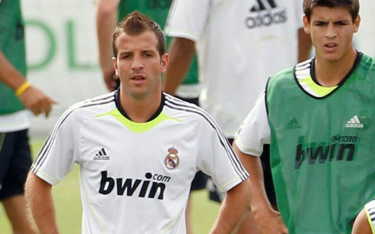 В последния миг: Тотнъм взима Ван Дер Ваарт, Ливърпул - Карлтън Коул?