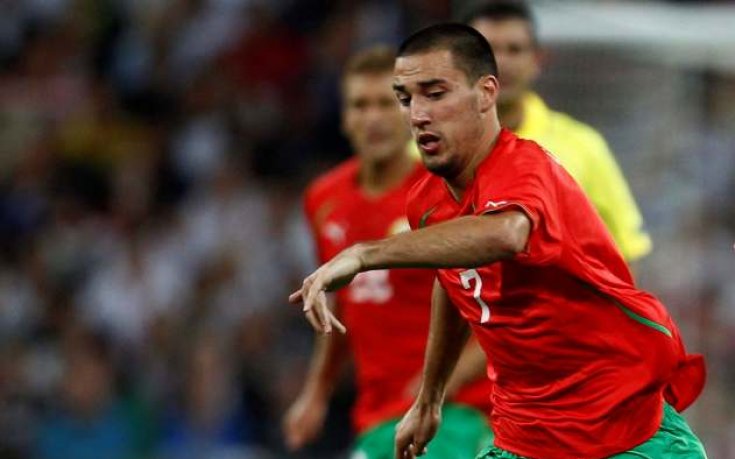 ВИДЕО: Прекратиха мача между Иванков и Попето заради ранен съдия