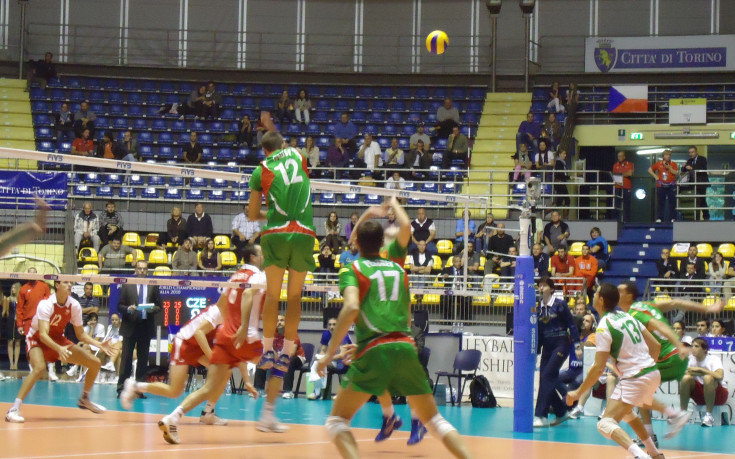 България сама се натресе на Бразилия и Полша