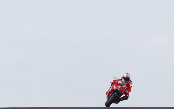 Стоунър отново спечели Гран При на Австралия