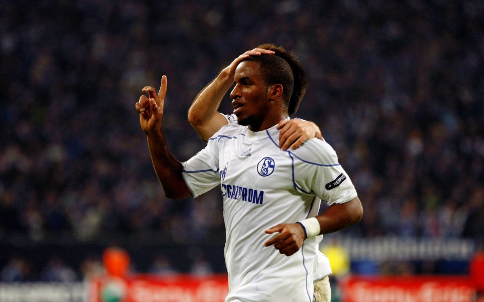 Фарфан пак сгафи, грози го доживотно изваждане от националния отбор