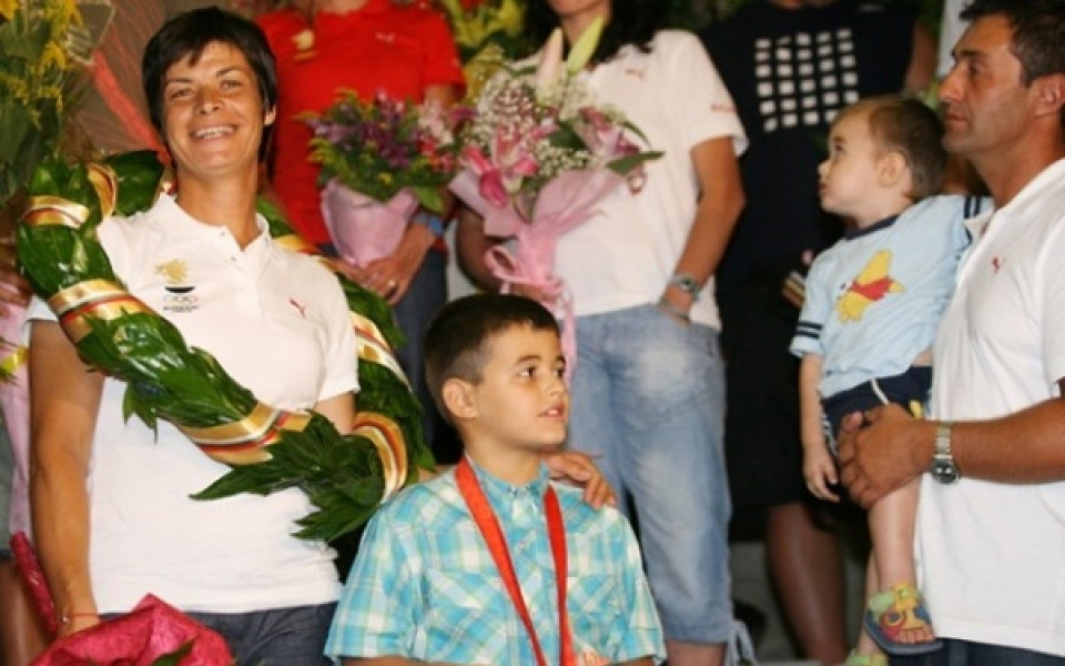 Синът на Свилен и Румяна Нейкови тренира волейбол в ЦСКА