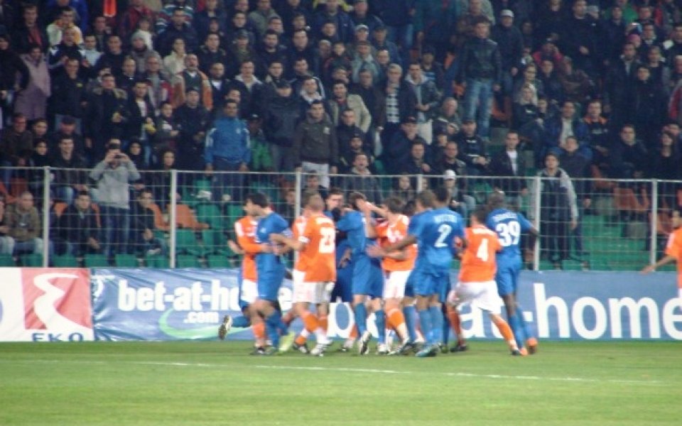 Наказанията: Тасевски и Николов - 3 мача, Гаджев и Том по 2, Литекс и Левски по 5 бона