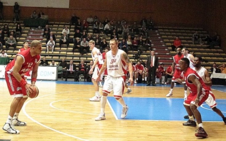 ЛукОйл оглави Група С на Юрочалъндж, Дийн блести за Нанси