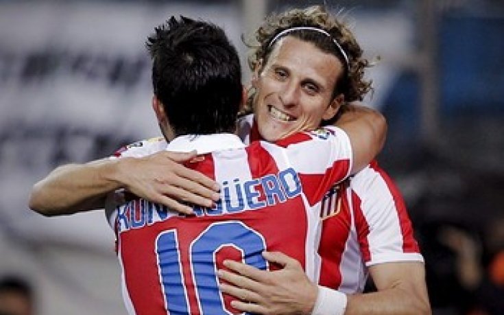 Атлетико настигна Севиля след съдийско рамо