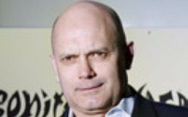 Уилкинс изгонен след скандал с Рон Гърлей