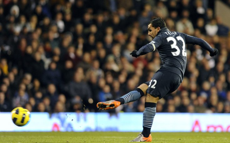 Барса дава Боян и 11 милиона за Тевес