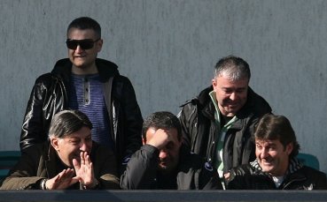 Емил Костадинов отрече за Георги Петков: Водим преговори със Славия за Мболи