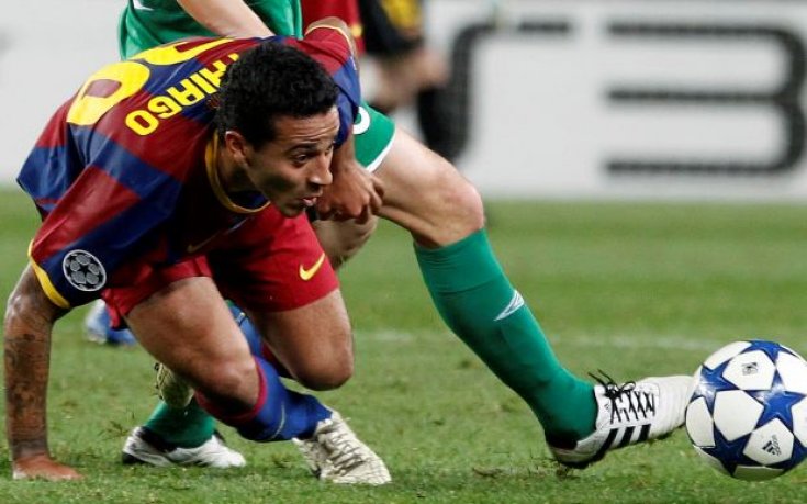 Барса отряза мераците на Ман Сити и Челси за братята Алкантара