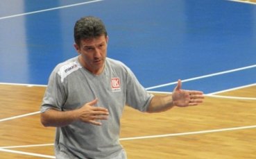 Младенов: Да, жените са непредсказуеми, но баскетболът е един и същ за всички