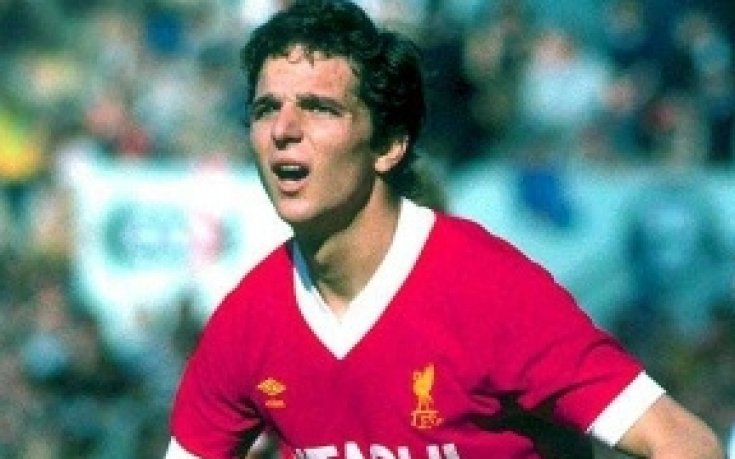 Бивш бранител на Ливърпул в критично състояние след катастрофа