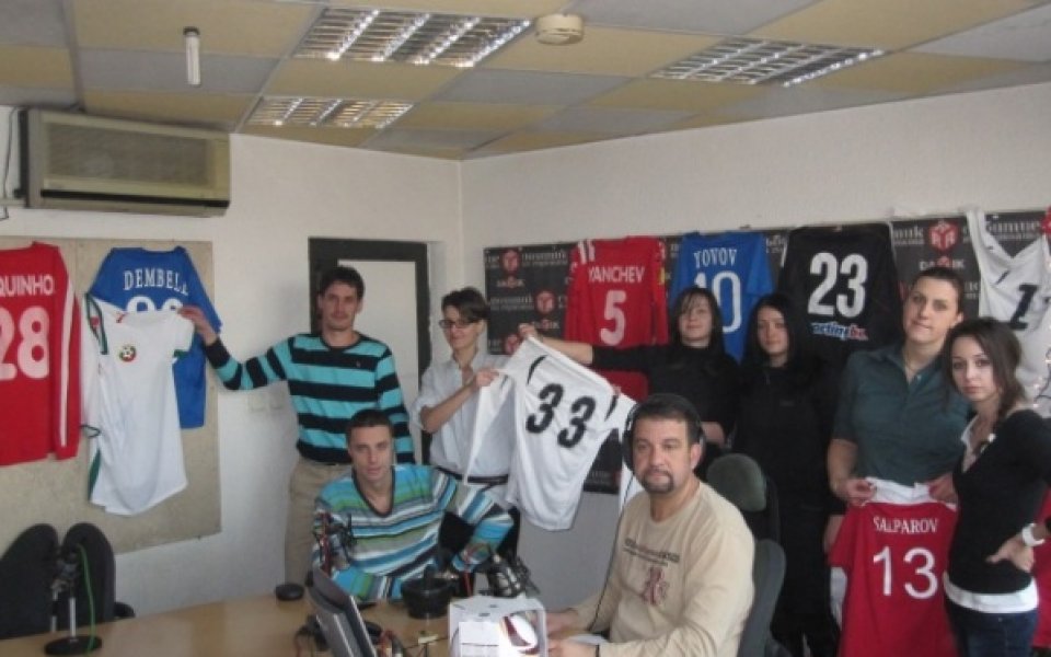 Дарик събра 18 300 лв. за Сандра, неизвестен дарител даде 5000 лв.