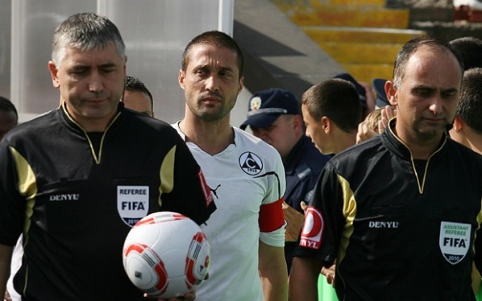 Йордан Петков чака трансфер в Кипър
