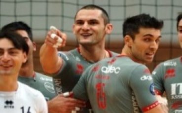Колев и Мляков с по 29 точки при победата срещу Гомбат