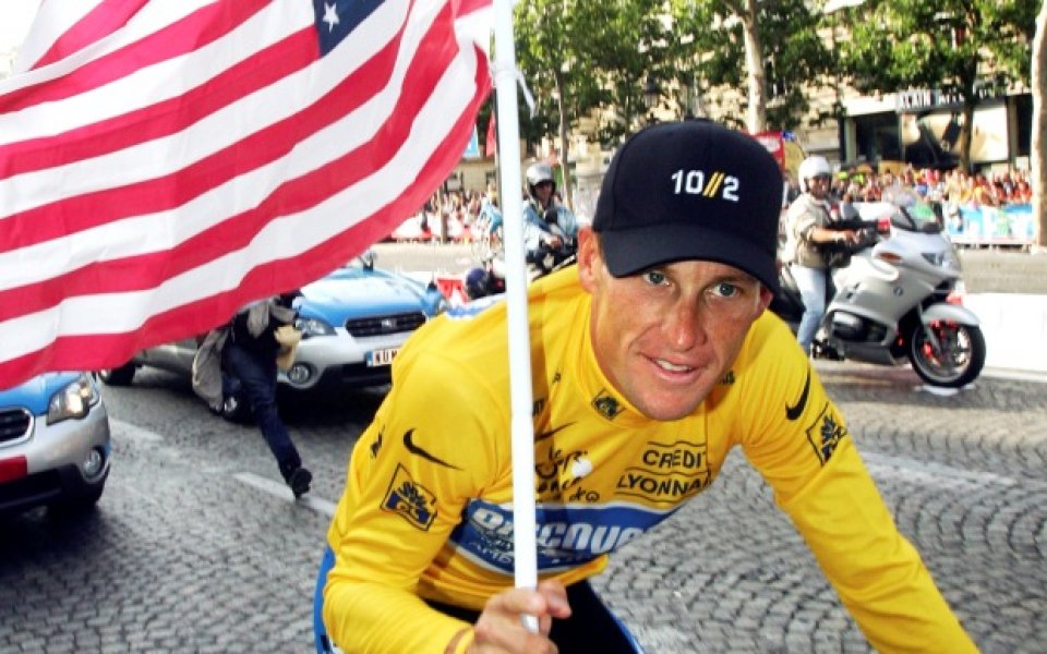 Ланс Армстронг се оттегли официално от колоезденето