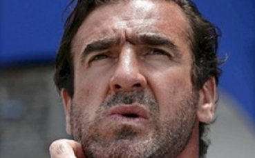 Кантона: Бербатов е особен случай в Юнайтед