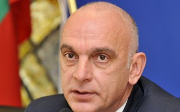 Хора със зрителни увреждания стрелят с лък по програма на МФВС
