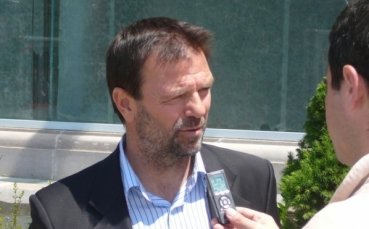 Стойчо Младенов: Ангажиментът ми в Египет е до май, искам да работя у нас