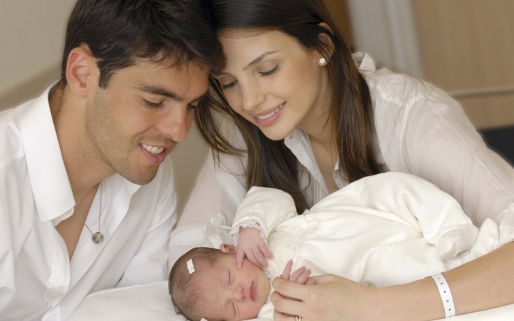 Кака и Каролине показаха Изабела и на медиите