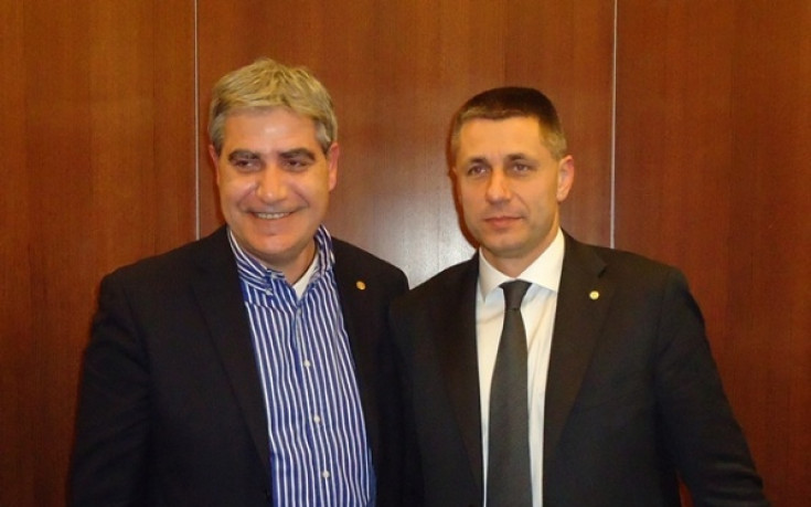 Радо Стойчев пристигна в България: Няма да има почивка за никого