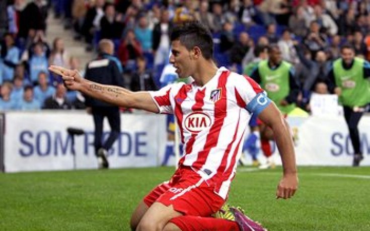 Атлетико увеличава заплатата на Агуеро