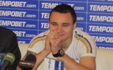 Криля Советов представи Виктор Генев