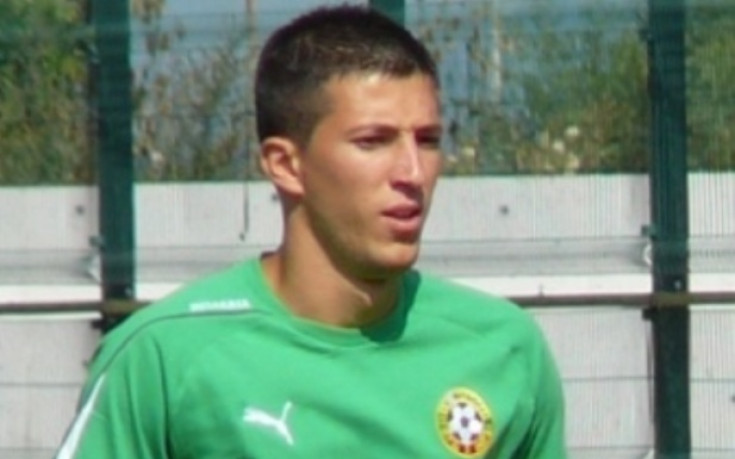 Съотборник на Мицански падна от череша и се контузи тежко