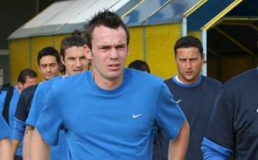 Гонзо редуцира групата на Левски, четирима отпаднаха за Австрия