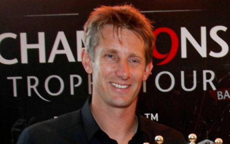 ВИДЕО: Ван дер Сар каза сбогом на футбола с емоционален бенефис