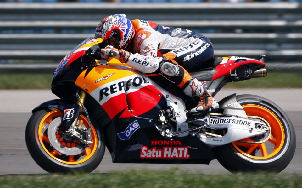Кейси Стоунър спечели седма победа за сезона в MotoGP