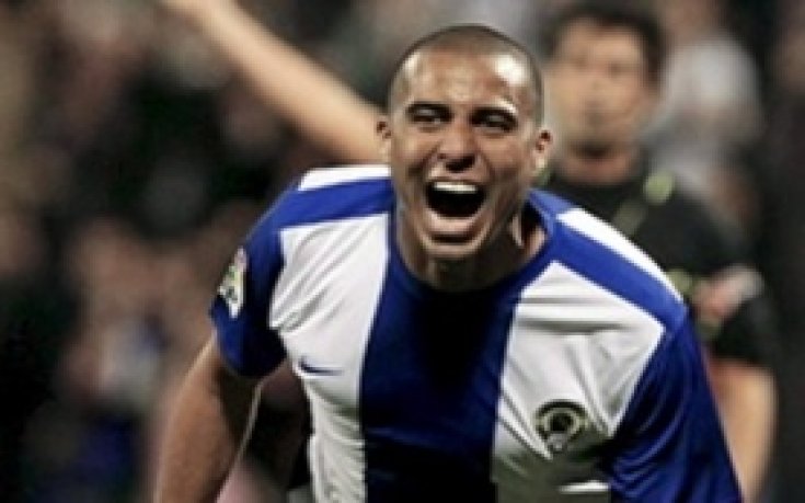 Давид Трeзеге ще играе в Абу Даби